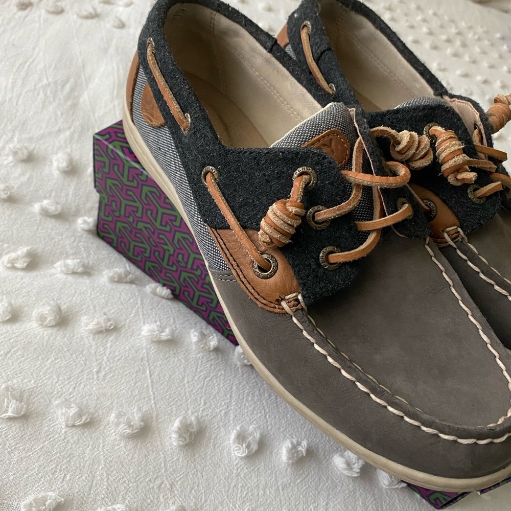 Navy Sperry’s!